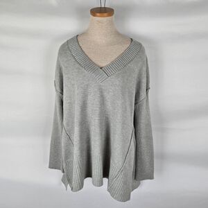 Deepself Sweater Women's Size S Long Sleeve V-Neck Side Slit Oversized Gray NWT